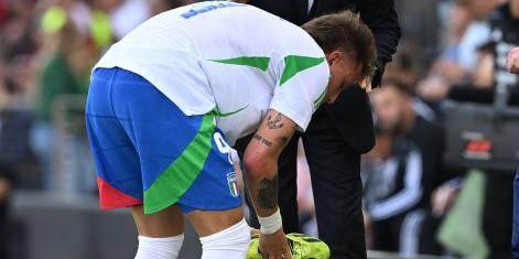 凤凰体育在线-斯帕莱蒂：谈战术阵型毫无意义，3后卫4后卫都很好