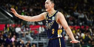 完美收官！胡明轩6中4得10分1板6助1断 三分4中2